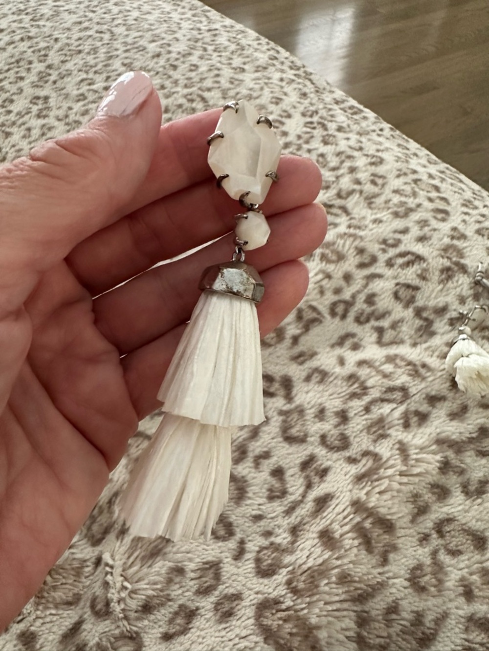 Kendra Scott White Multi-Tier Tassel Earrings - Picture 4 of 6